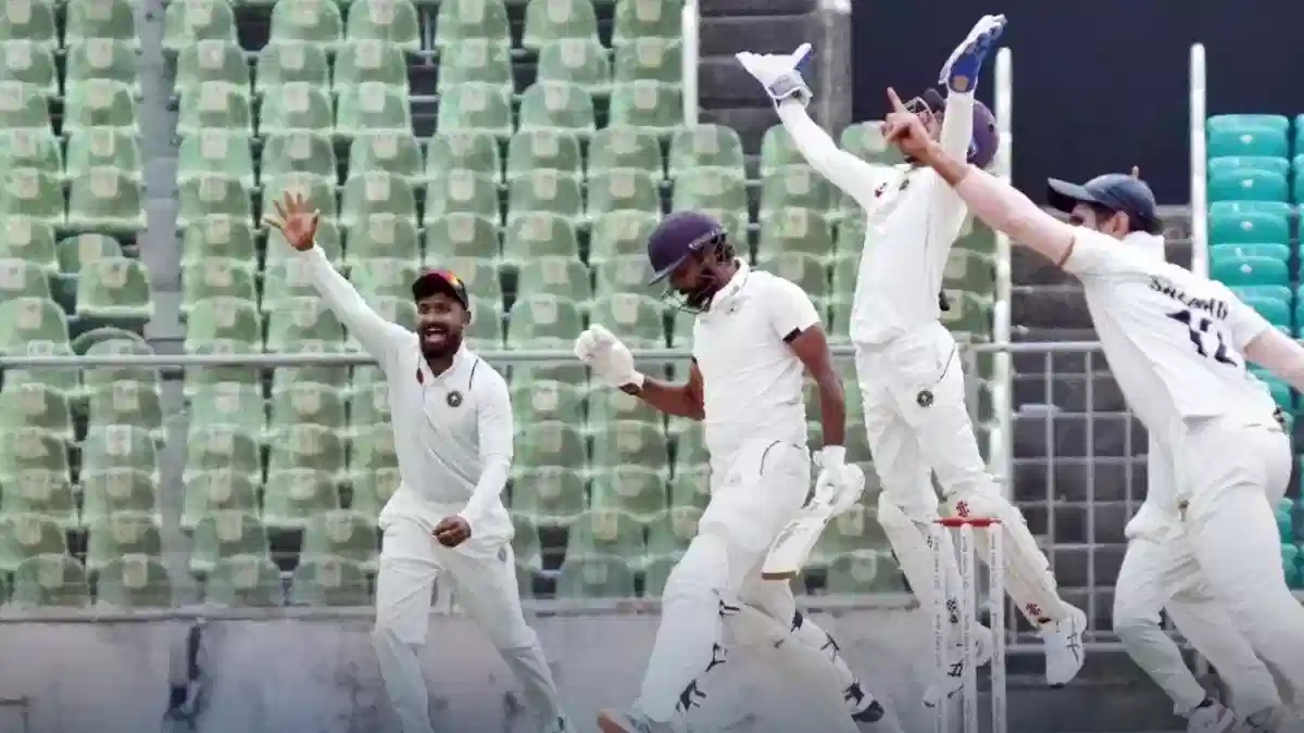Kerala bowled out Gujarat for 455, securing a vital two-run first-innings lead in the Ranji Trophy semifinal. Teen star Jaymeet Patel’s gritty knock kept Gujarat in the fight, but a controversial decision hurt their chances.  