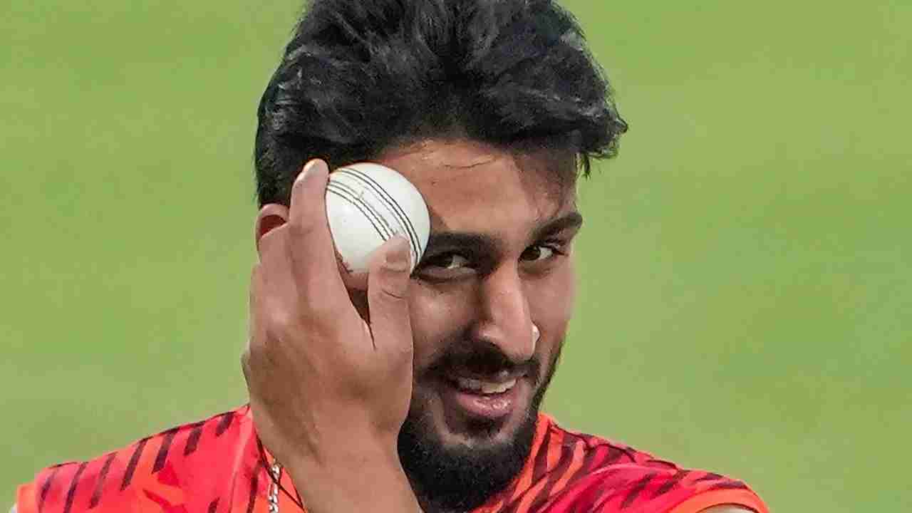 KKR Signs Chetan Sakariya as Replacement for Injured Umran Malik