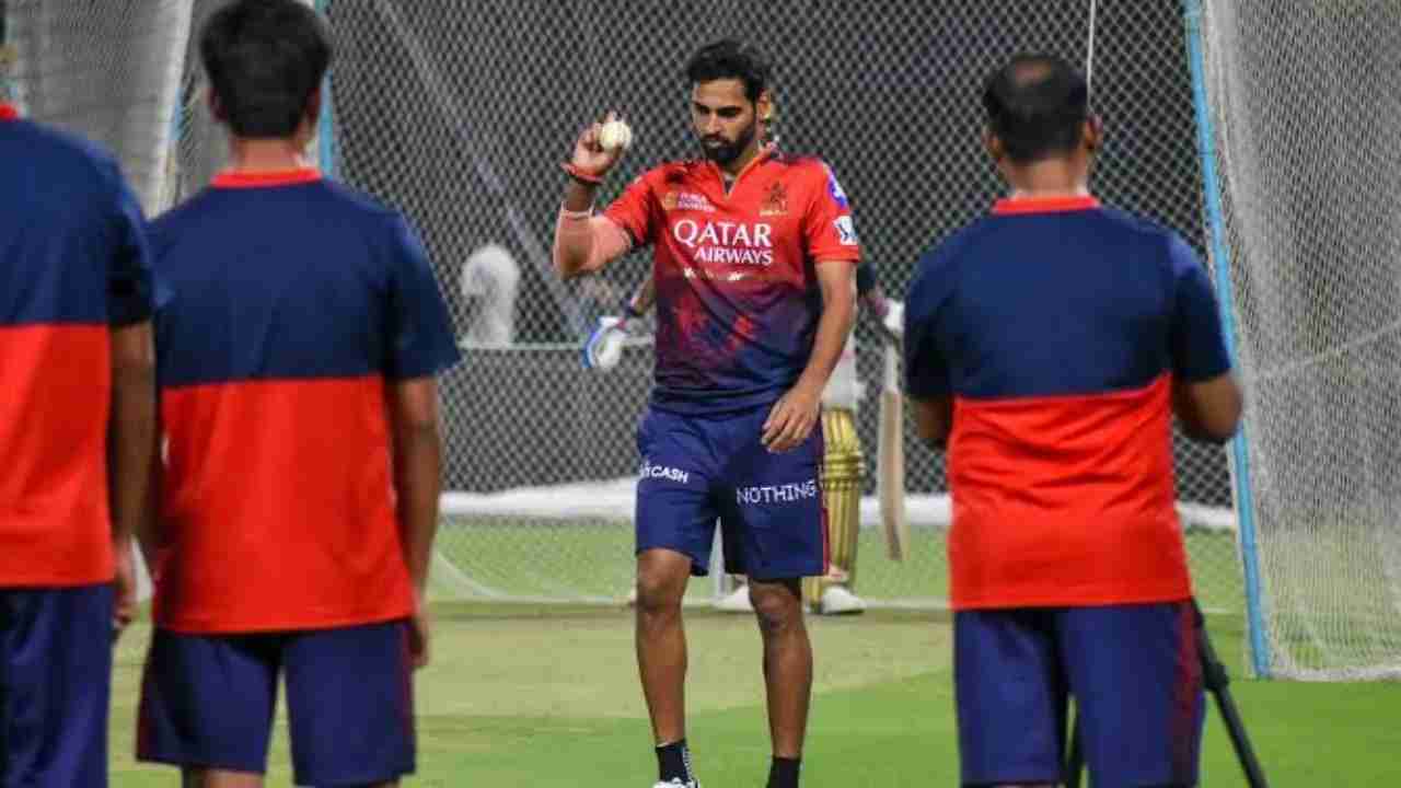 Bhuvneshwar Kumar RCB 2025.webp