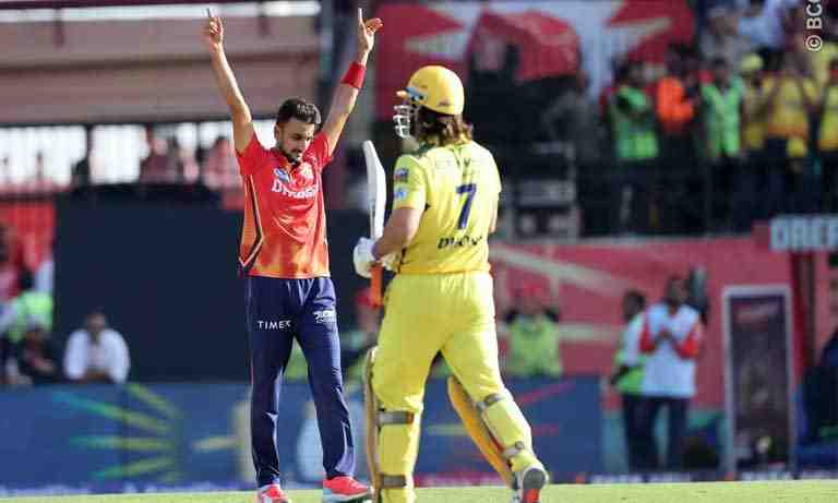 Harshal Patel trolled by Dhoni fans after dismissing him on 'Golden Duck'