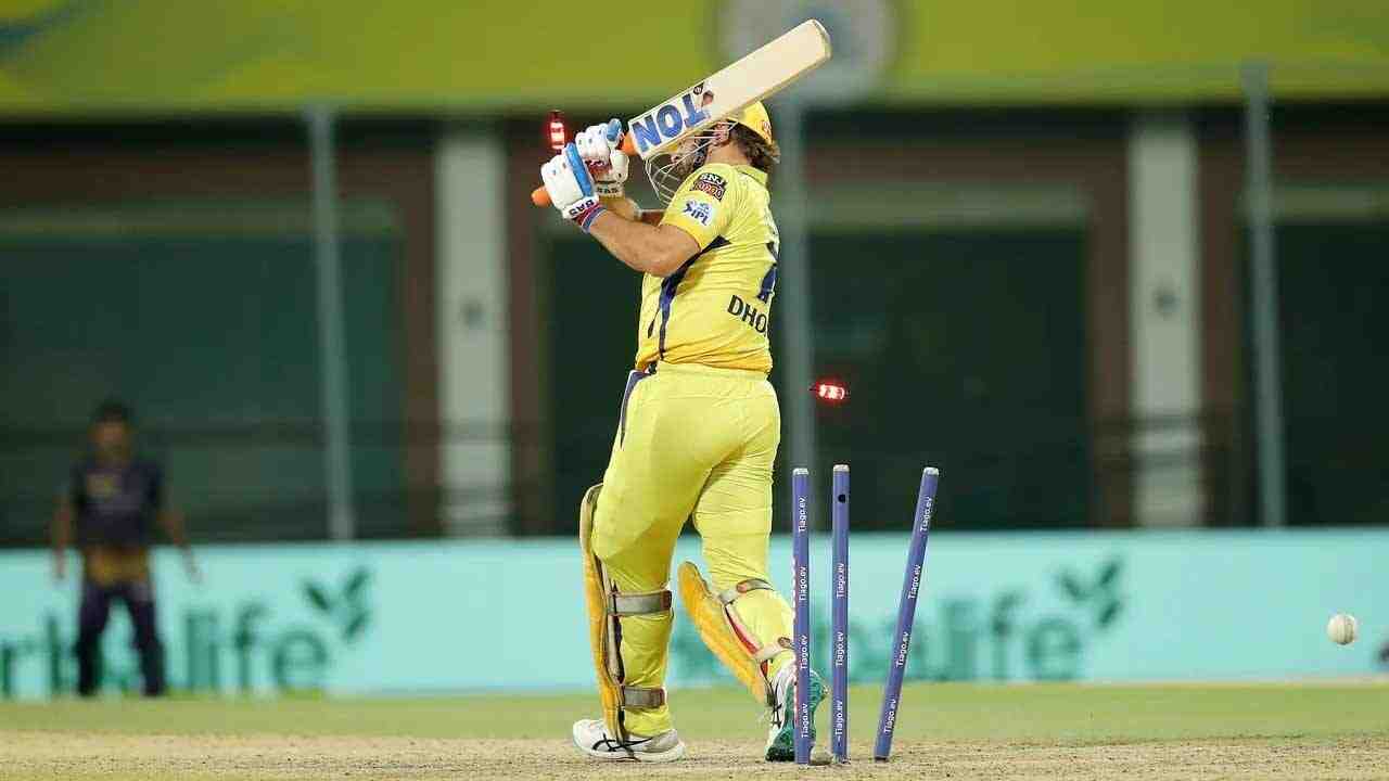 Watch: MS Dhoni gets clean bowled by Vaibhav Arora