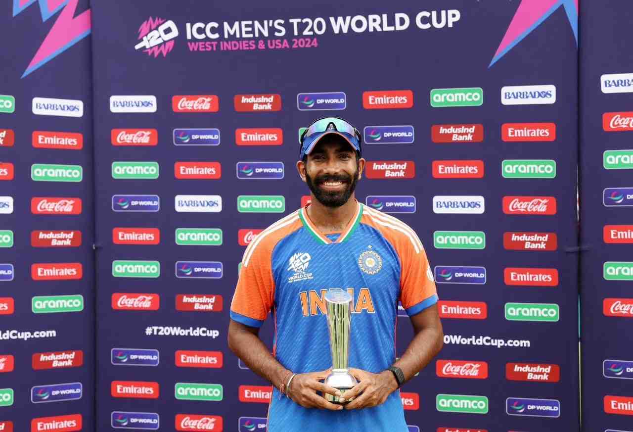 Jasprit Bumrah and Smriti Mandhana named ICC players of the month for june
