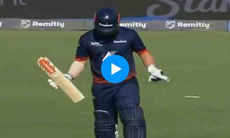 WATCH: Andre Russell breaks Travis Head's bat with a stunning delivery in Major League Cricket