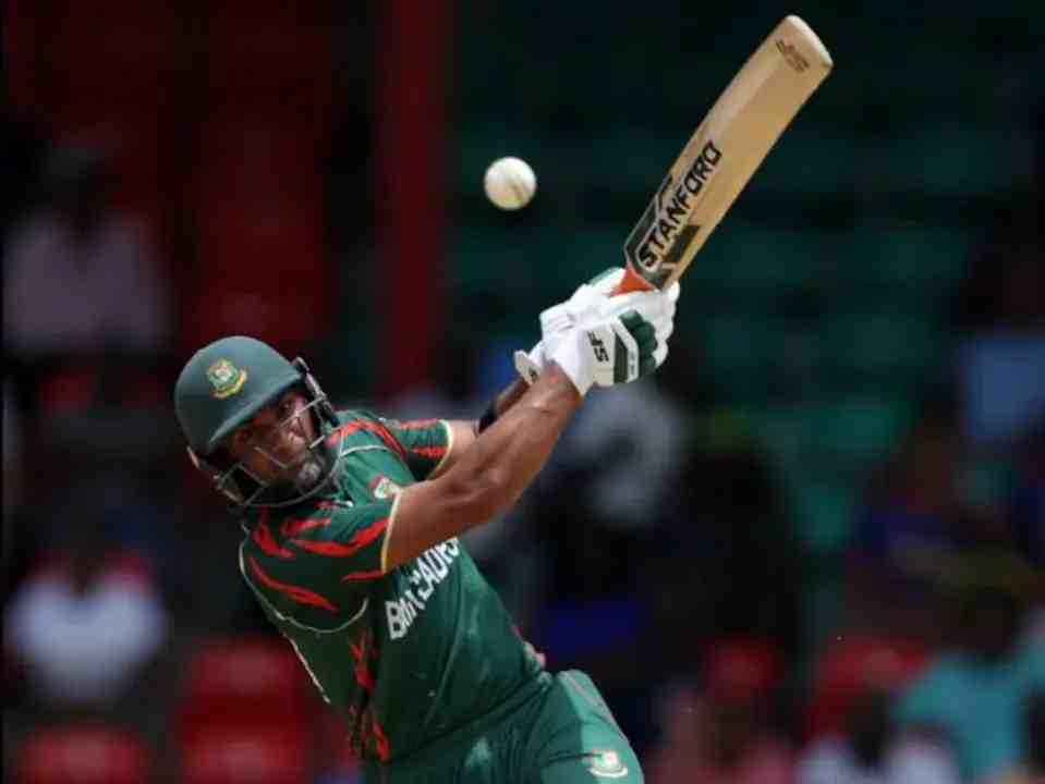 Bangladesh's Mahmudullah has announced his retirement from international cricket.