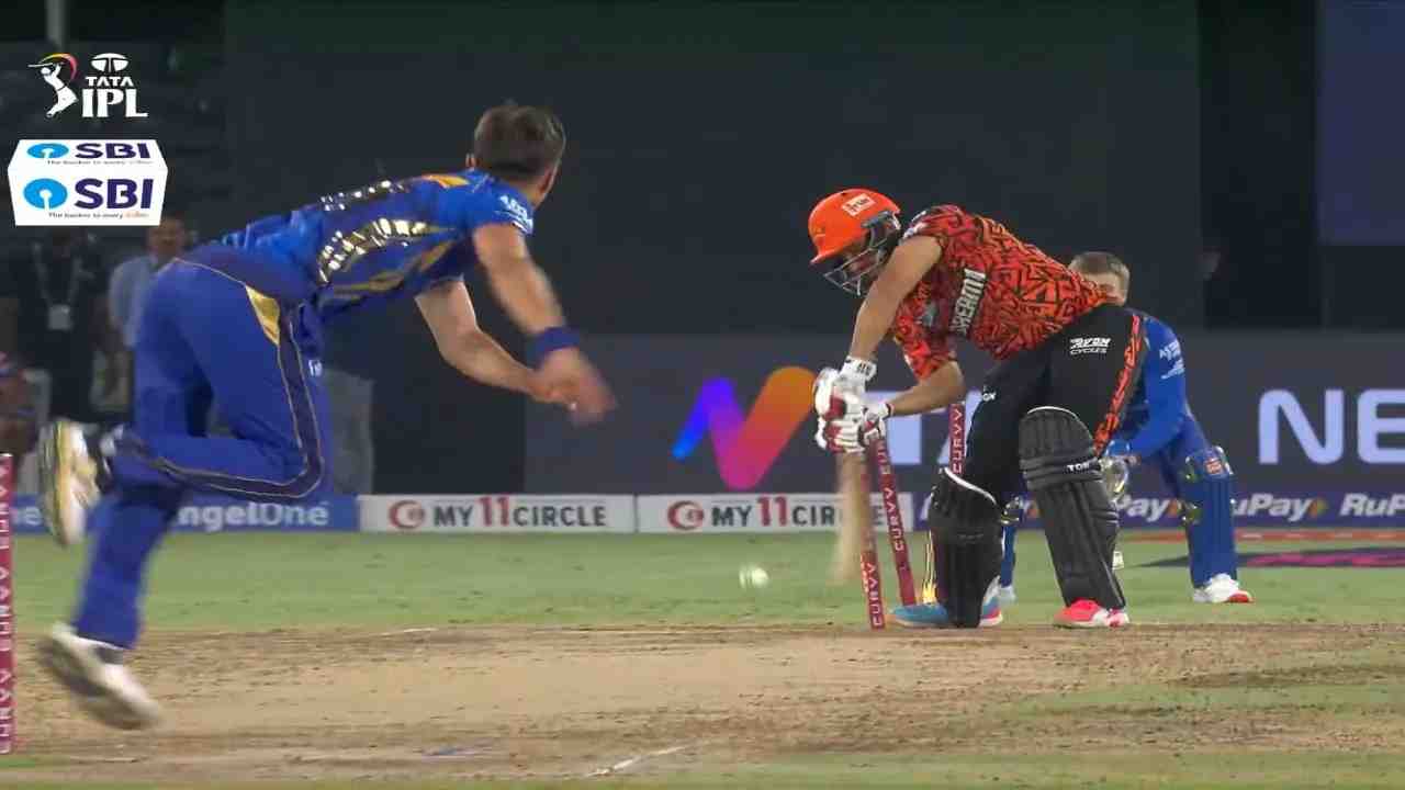 Abhinav Manohar Hit Wicket