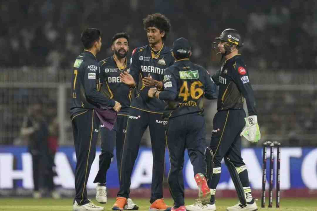  Fans go crazy as GT win the big revenge match against KKR