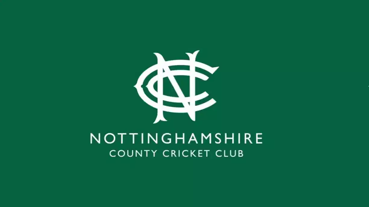 Nottingham signs 