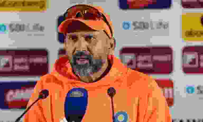 "Mentally we will have to be ready to chase", Paras Mhambrey
