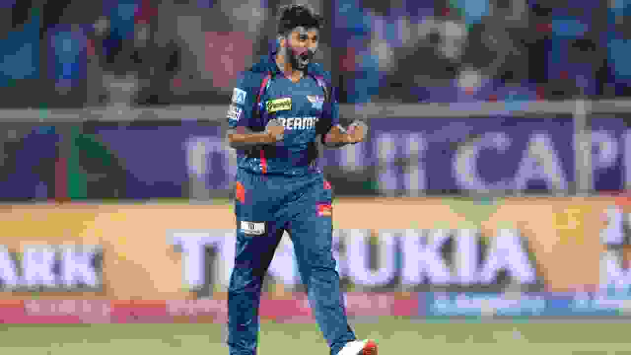 Shardul Thakur vs SRH.webp