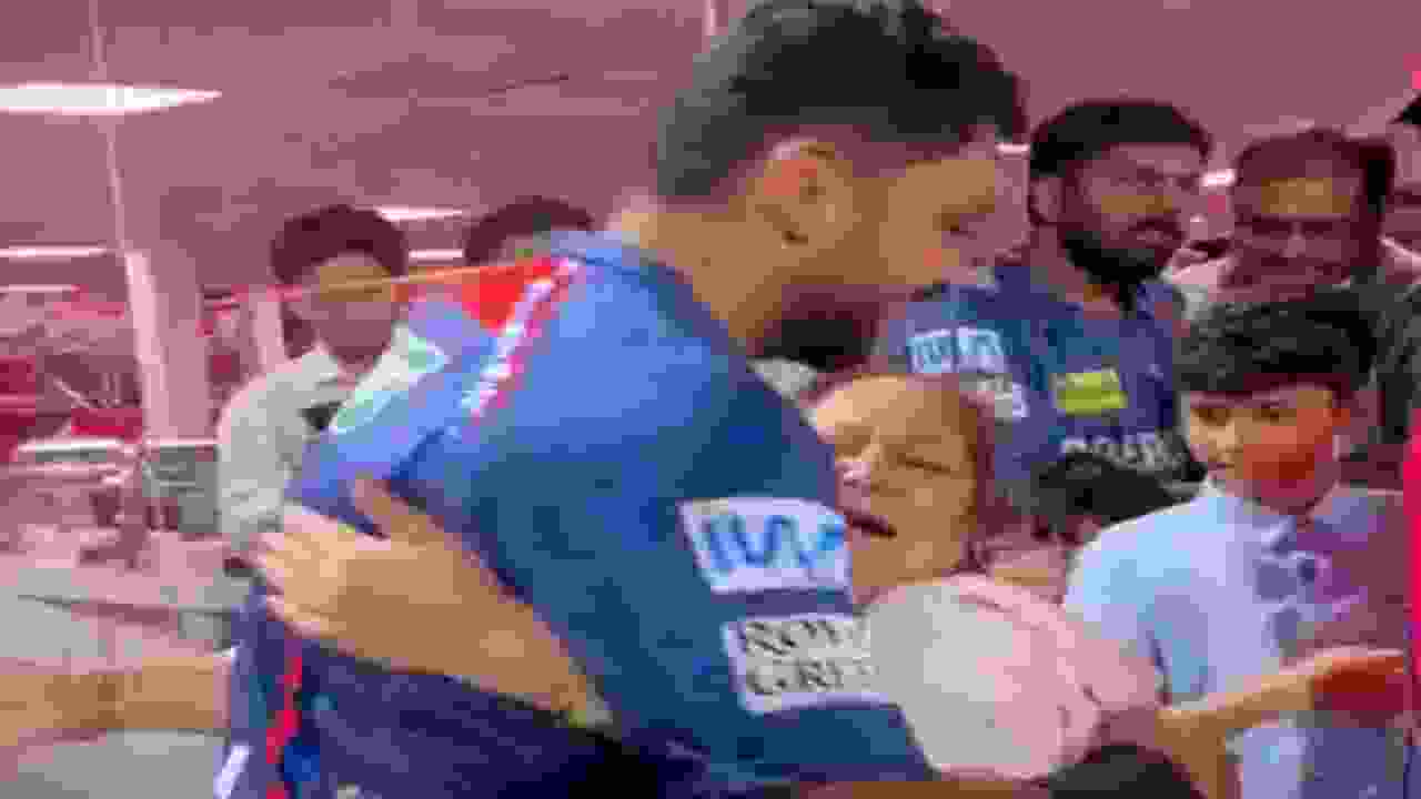 Avesh Khan Mother