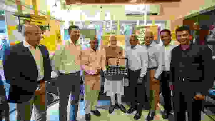 PM Modi meets 1996 Sri Lankan world cup winners