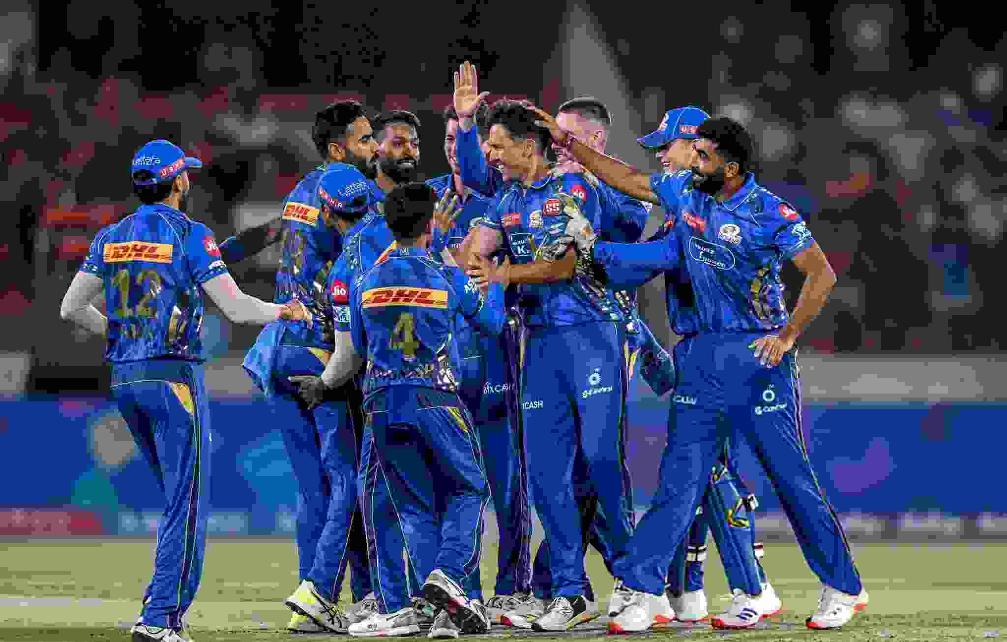 Mumbai Indians signed legspinner Raghu Sharma