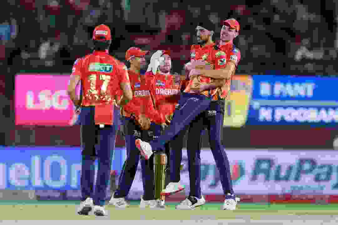  Fans Celebrate as PBKS Outclass Lucknow Super Giants with Dominant Show