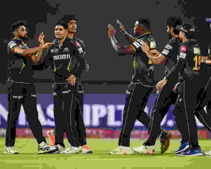 Fans Celebrate as Gujarat Titans Outplay Delhi Capitals in a Power-Packed Performance
