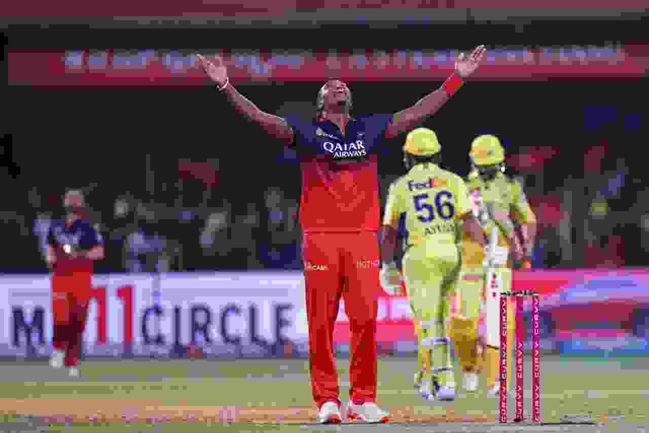 Blessing Muzarabani Replaces Lungi Ngidi