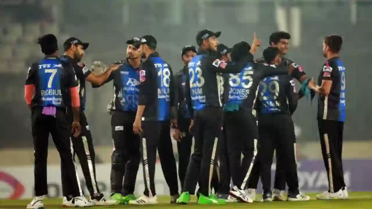 Rangpur Riders sign key Pakistan internationals