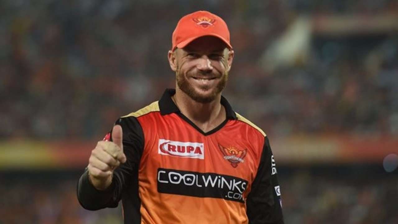 Top run scorer by batters in a single IPL edition - Cricket Winner