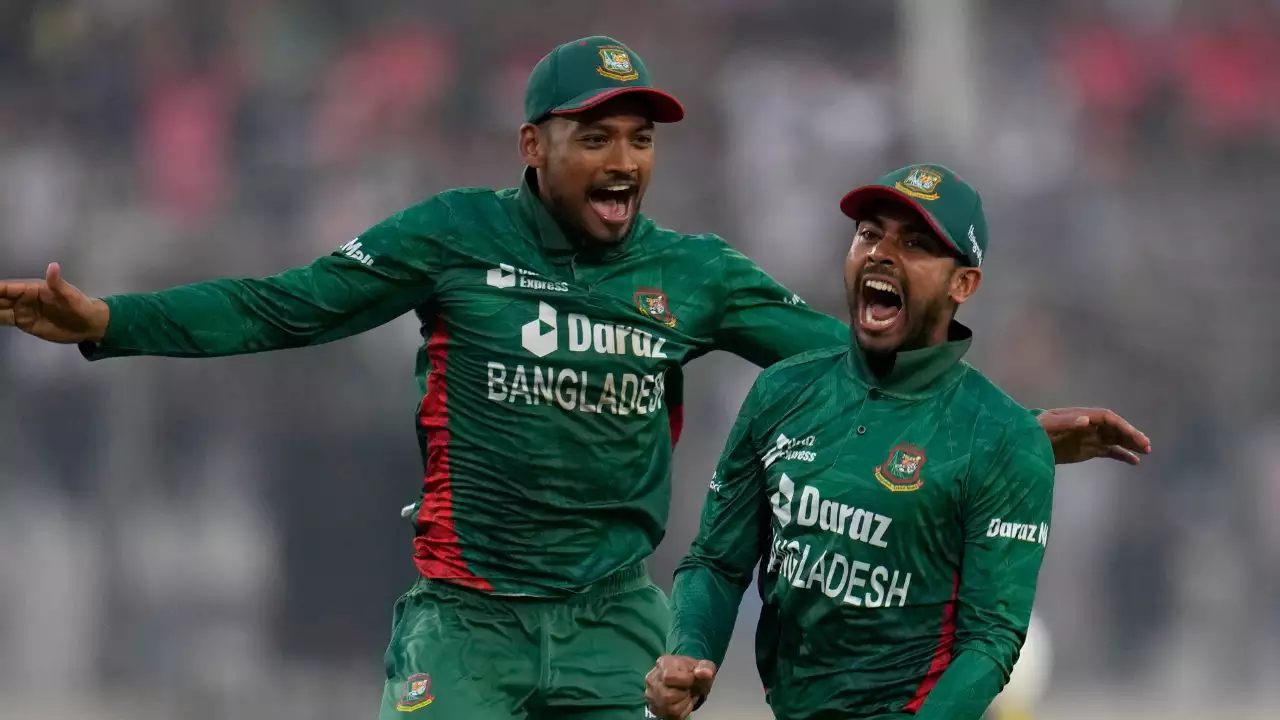 Bangladesh Make Updates As They Show Aggression With Both Bat and Ball