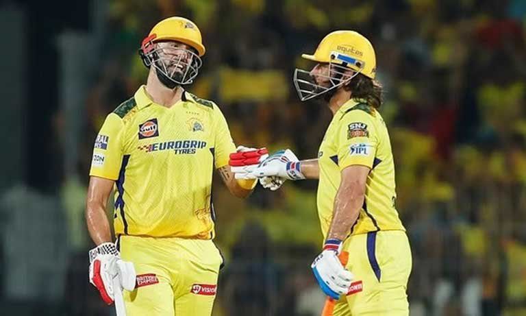 "Don't do that in a team game" - Irfan Pathan on MS Dhoni denies single in CSK vs PBKS match