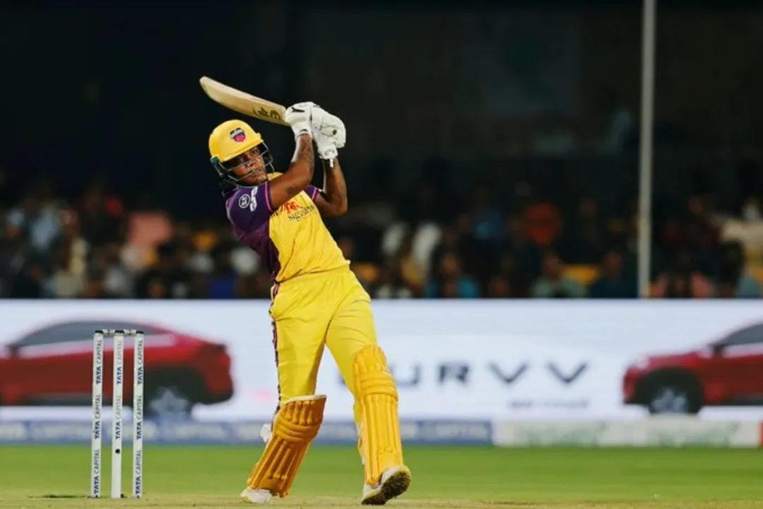 WPL 2025: UP Warriorz’s Chinelle Henry smashed 50 off just 18 balls against Delhi Capitals, equaling the fastest half-century in WPL history