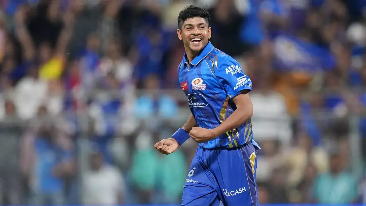 Mumbai Indians' left-arm pacer Ashwani Kumar made history with a sensational 4/24 on his IPL debut against KKR. Fans on Twitter erupted with reactions to his stunning performance. 