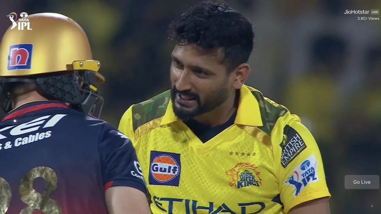 CSK vs RCB.webp