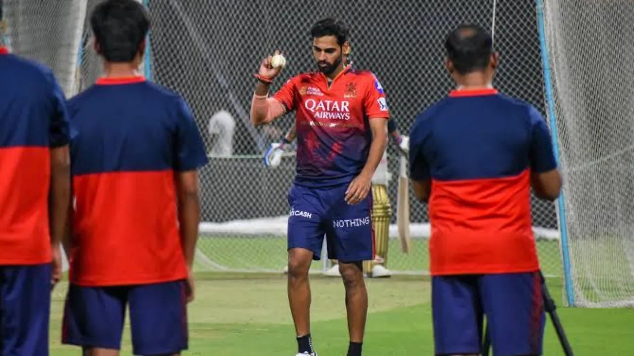 Bhuvneshwar Kumar RCB 2025.webp
