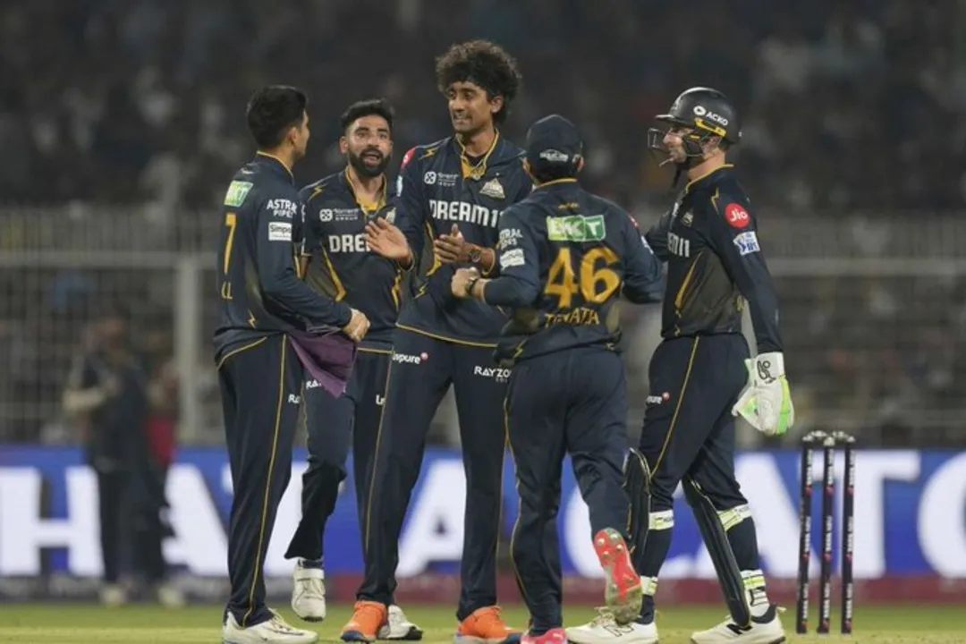 Fans go crazy as GT win the big revenge match against KKR