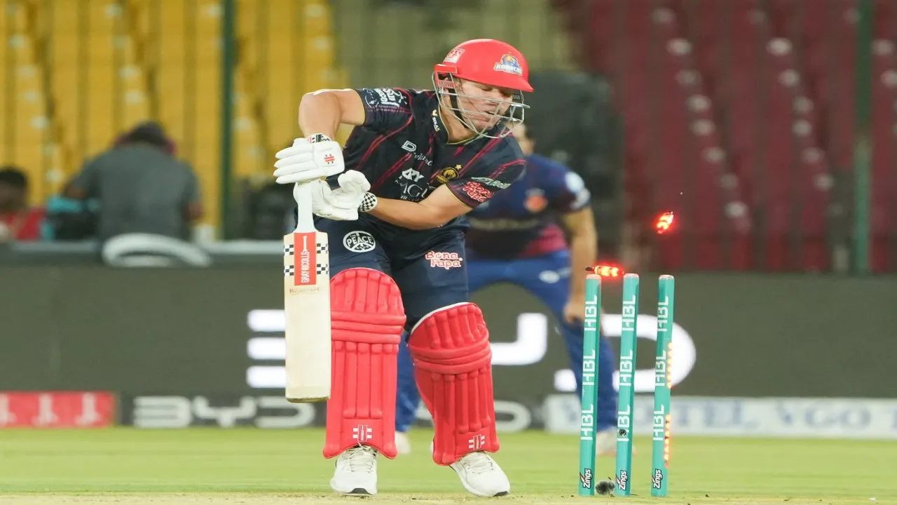 Islamabad Beats Karachi Kings in PSL 10 to Remain Unbeaten