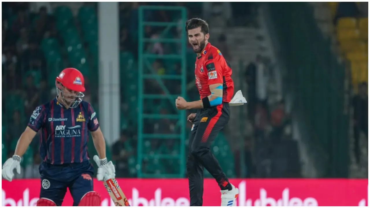 _Lahore Qalandars vs Karachi Kings.webp
