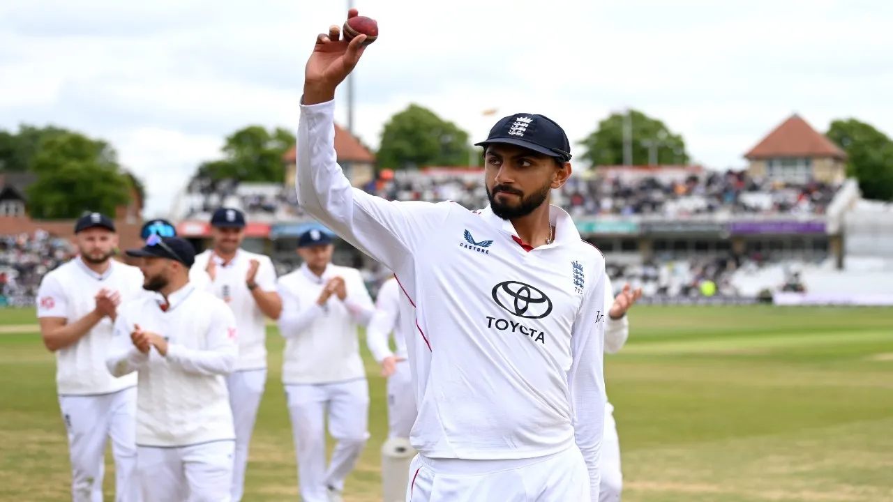 Shoaib Bashir vs Zimbabwe