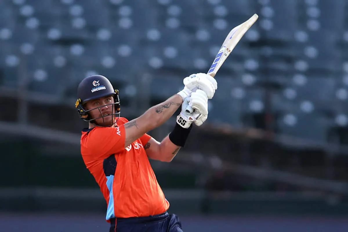Finn-Allen-Smashed-19-Sixes-in-MLC-Opener.webp